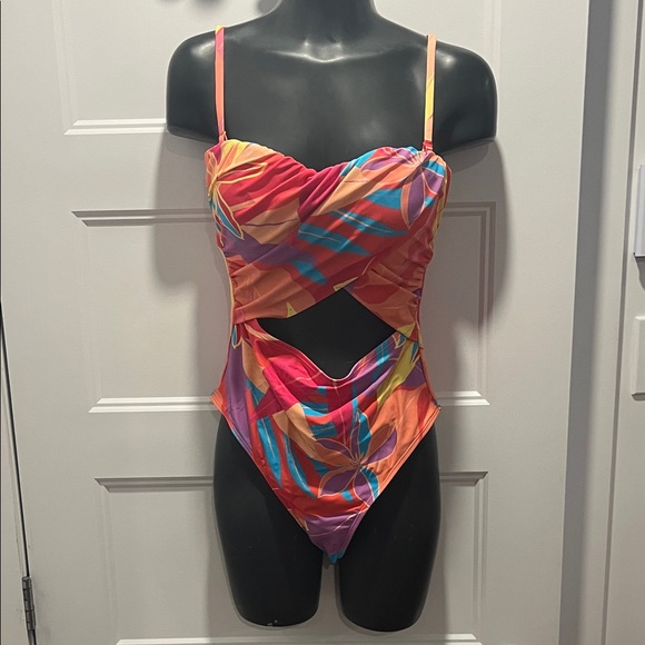 Cupshe Other - Cupshe Multicolor Cutout One Piece Swimsuit
